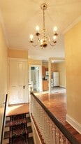Building Photo - 114 Elm St