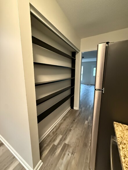 Building Photo - 120 Asbury Way