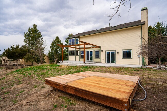 Building Photo - 850 Wuthering Heights Dr