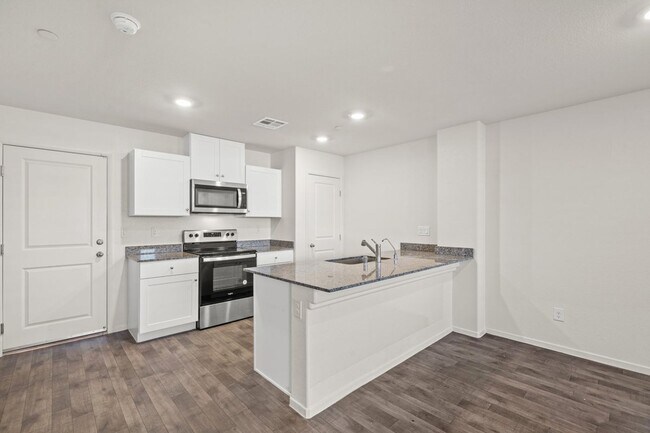 Building Photo - Contemporary 3 Bd Townhouse; Open Concept w/ Loft