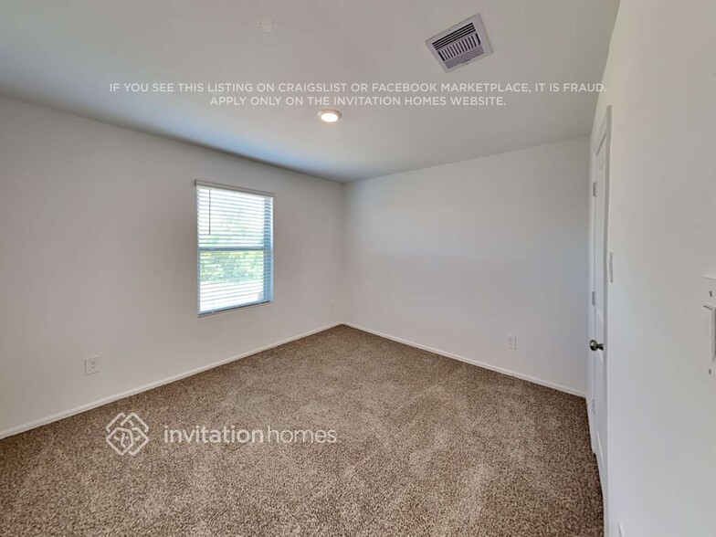 Building Photo - 24030 Laurel Farms Dr