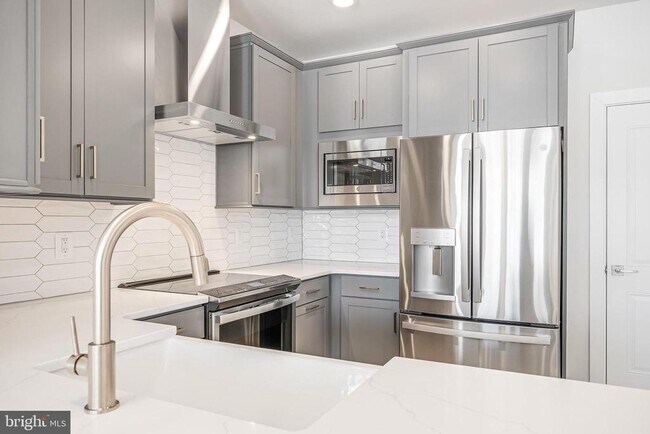 Building Photo - 44592 Strabane Ter