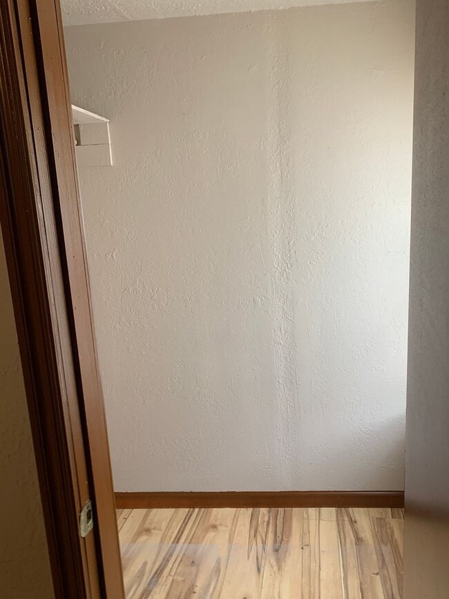 Building Photo - Two Bedroom Home Close to Medical Center