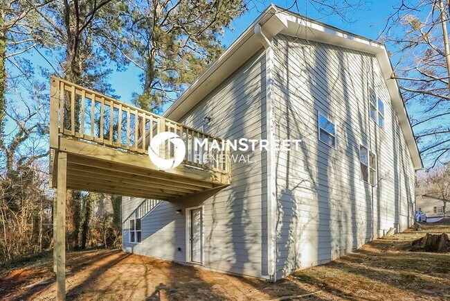 Building Photo - 6 Bedroom Pet-Friendly Home in Atlanta, GA with Main Street Renewal