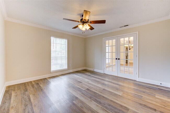 Building Photo - 9115 Taidswood Dr