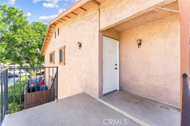 Building Photo - 1382 Vía Santiago