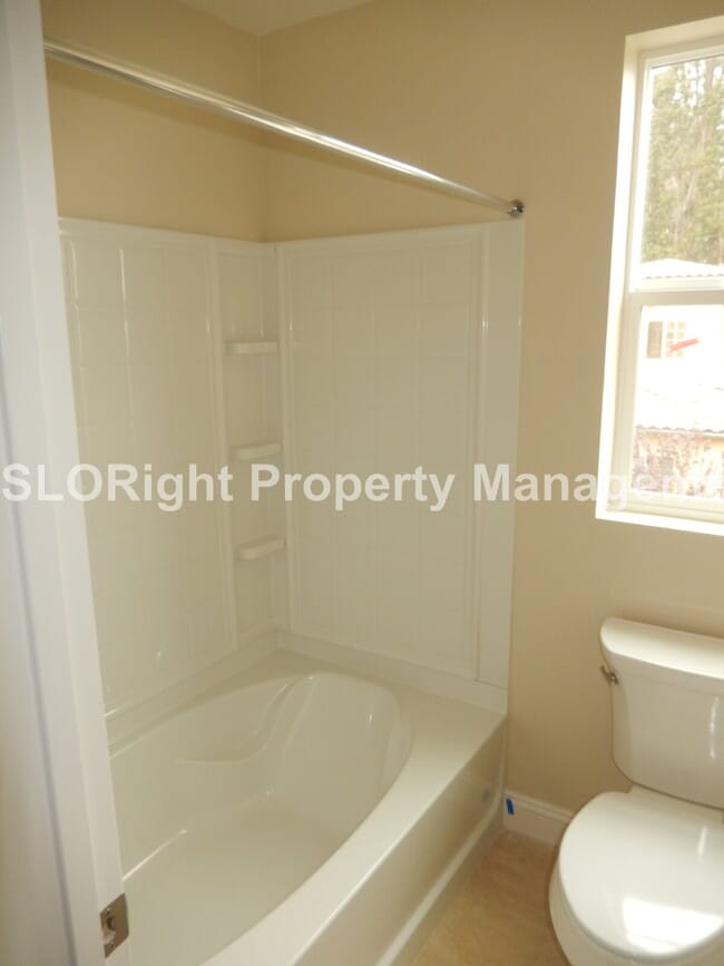 Building Photo - AVAILABLE NOVEMBER - Gorgeous Home in Trilogy Monarch Dunes - 2 Bedroom / 2.5 Bathroom