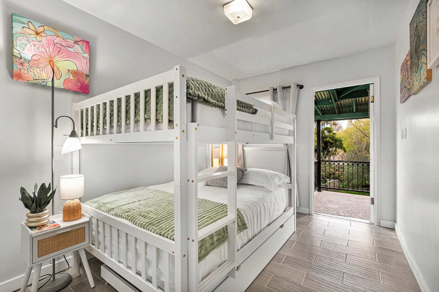 Building Photo - 4989 Randlett Dr