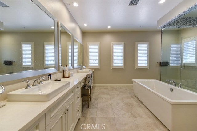 Building Photo - 222 Clear Falls