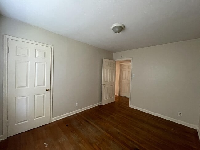 Building Photo - 1238 Dona Dr