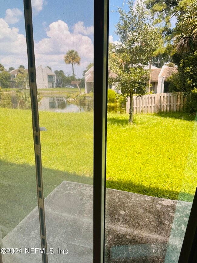 Building Photo - 7845 Echo Springs Rd