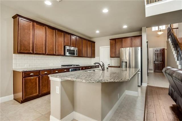 Building Photo - 1025 Spring Falls Dr