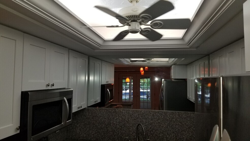 Building Photo - 1475 Curlew Ave