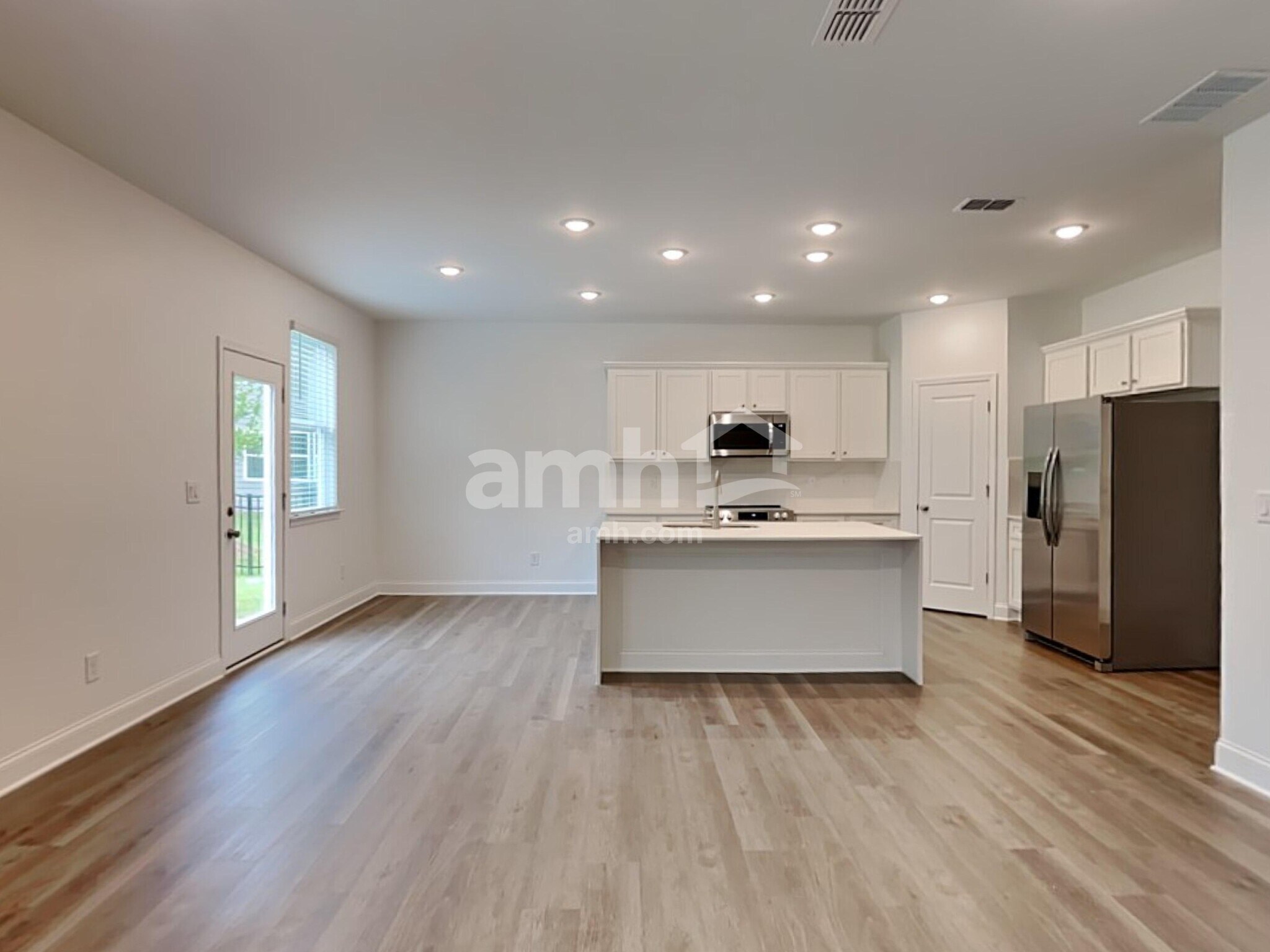 Building Photo - 1394 Soapstone Rd