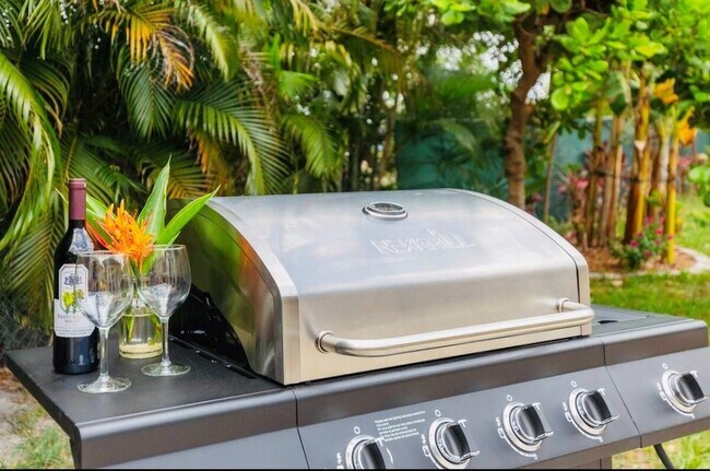 Building Photo - 279 Hach Ln