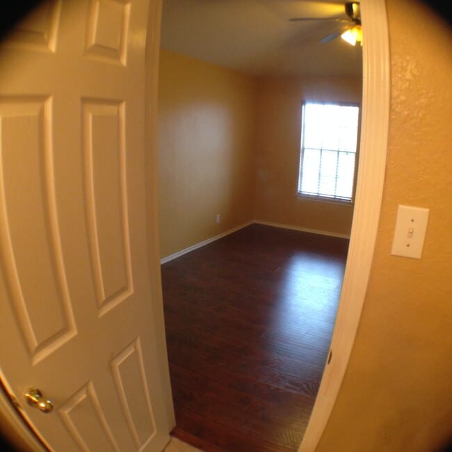 Building Photo - 6614 Buckhorn Cliff