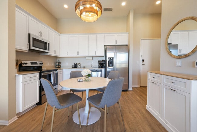 Building Photo - 4355 Ohio St