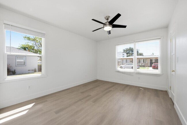 Building Photo - 6204 Mary Ln Dr