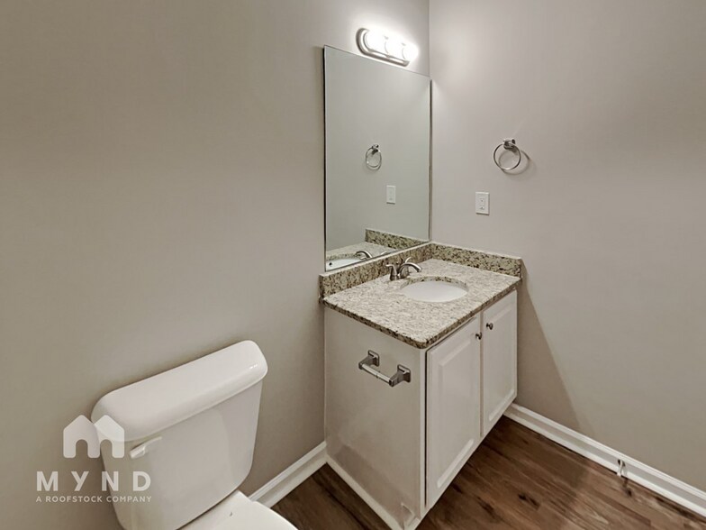 Building Photo - 1013 Vineyard Walk
