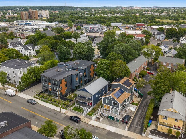 Building Photo - No Brokers Fee. In-Unit Washer and Dryer, All New Kitchen Appliances, Yard