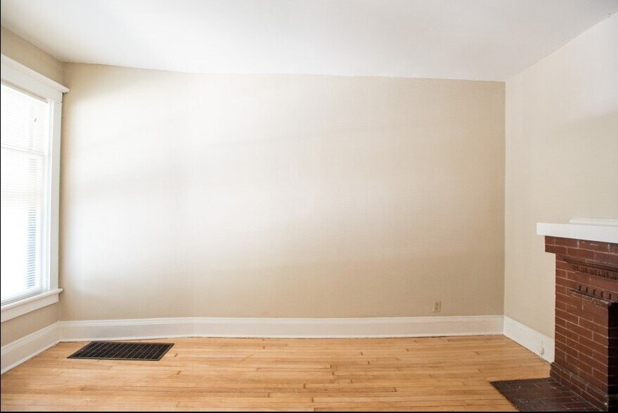 Building Photo - 2724 N Murray Ave