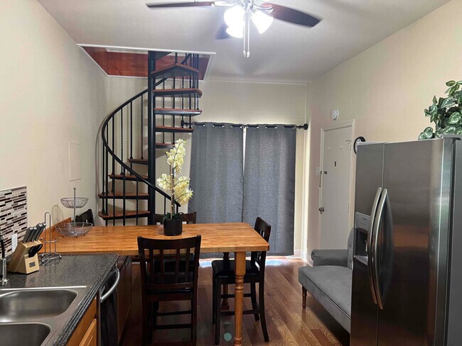 Building Photo - 14014 Summer Ash Ln