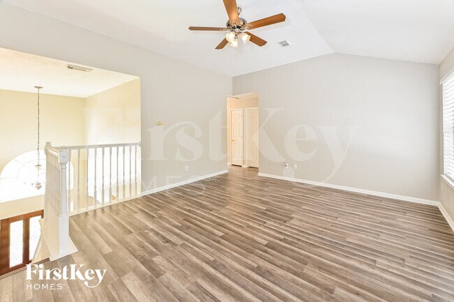 Building Photo - 2614 Spring Bend Dr