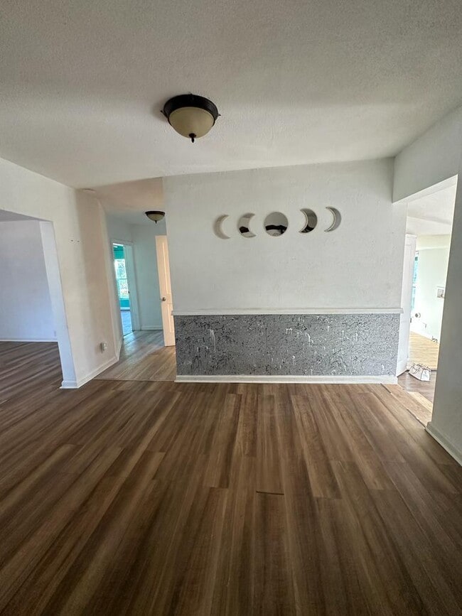 Building Photo - 16590 Gaskin St