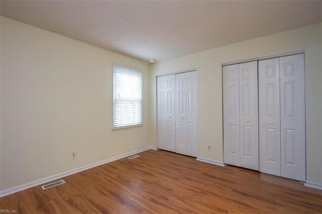 Building Photo - 1210 Stockley Gardens