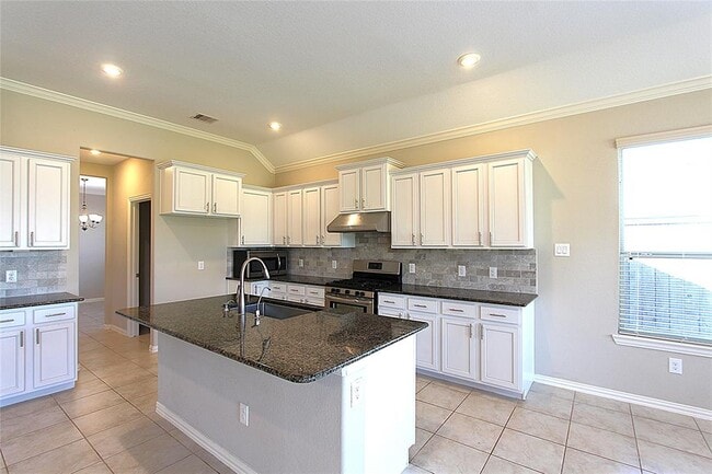 Building Photo - 19218 Presa Canyon Dr