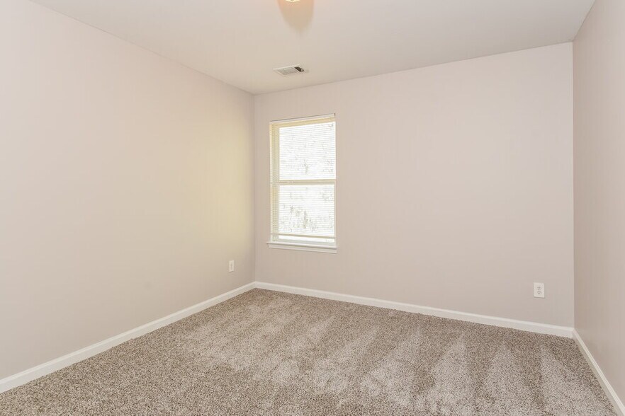 Building Photo - 250 Alamosa Path SW