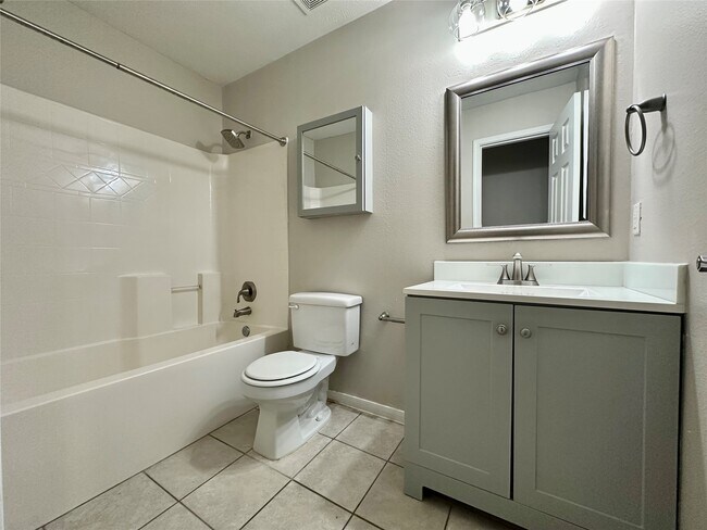 Building Photo - 21907 Willow Downs Dr