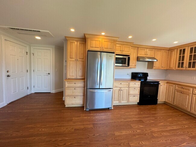 Building Photo - 11 River Colony