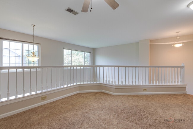 Building Photo - 45 S Oakhurst Dr