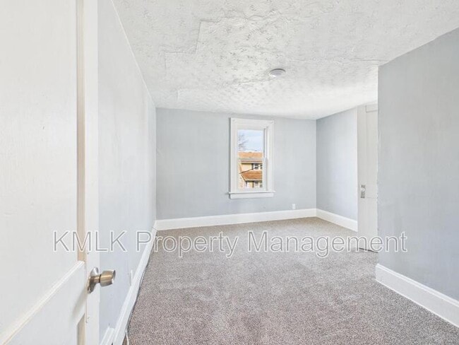 Building Photo - 2337 15th St SW