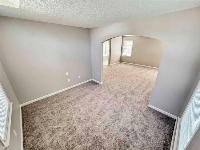 Building Photo - 6403 Ivey Terrace Dr SE