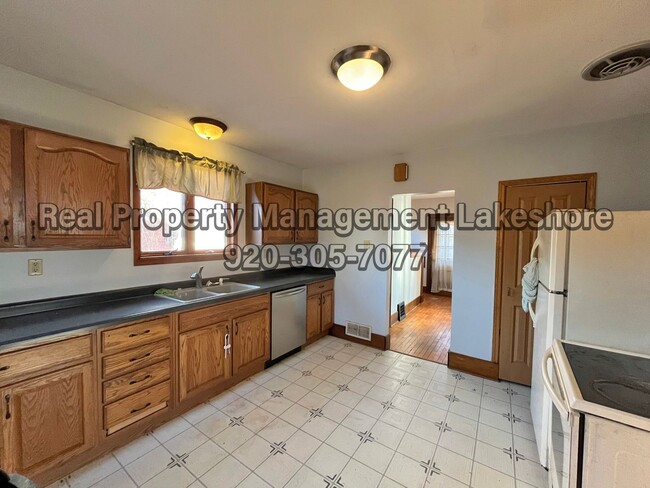 Building Photo - 3 Bedroom, 1 Bathroom House for Rent | Gre...