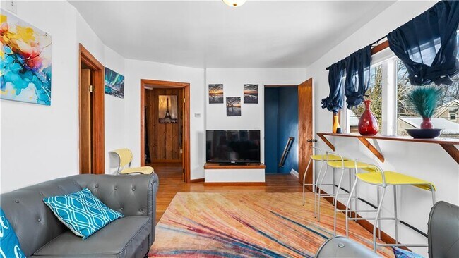 Building Photo - 22 High St