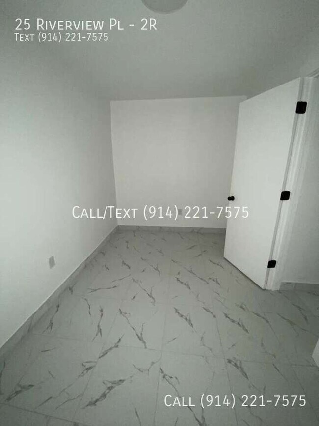 Building Photo - 25 Riverview Pl