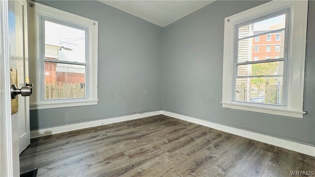 Building Photo - 232 Humboldt Pkwy