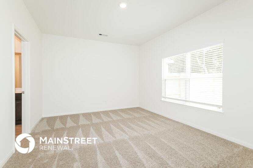 Building Photo - 26821 Steinbeck Dr