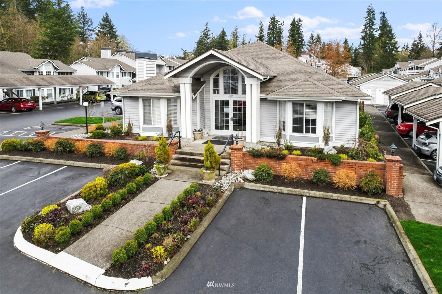 Building Photo - 23335 Cedar Way