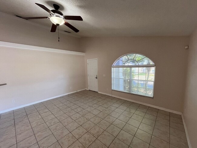 Building Photo - 1182 Sheeler Hills Dr