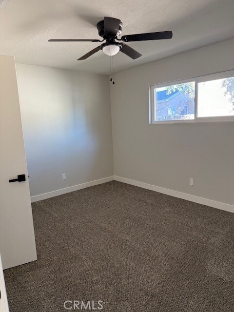 Building Photo - 410 E Park St