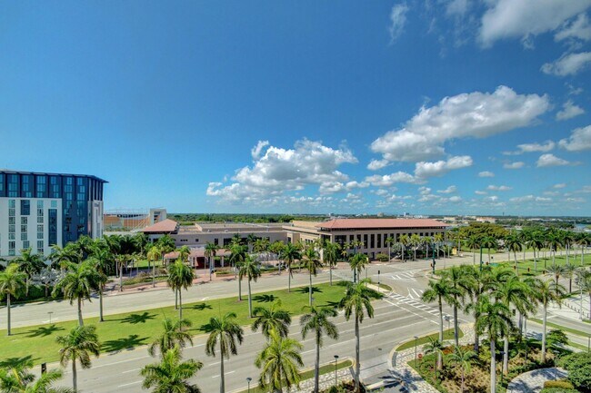 Building Photo - 651 Okeechobee Blvd