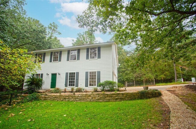 Building Photo - 1 Lake Forest Ct