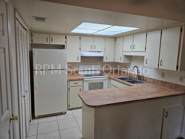 Building Photo - 88 Windtree Ln