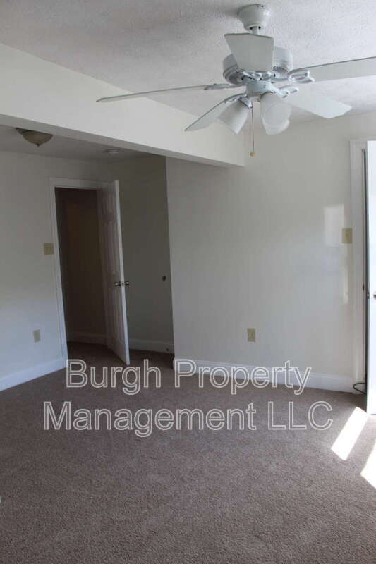 Building Photo - 1505 Sedgwick St