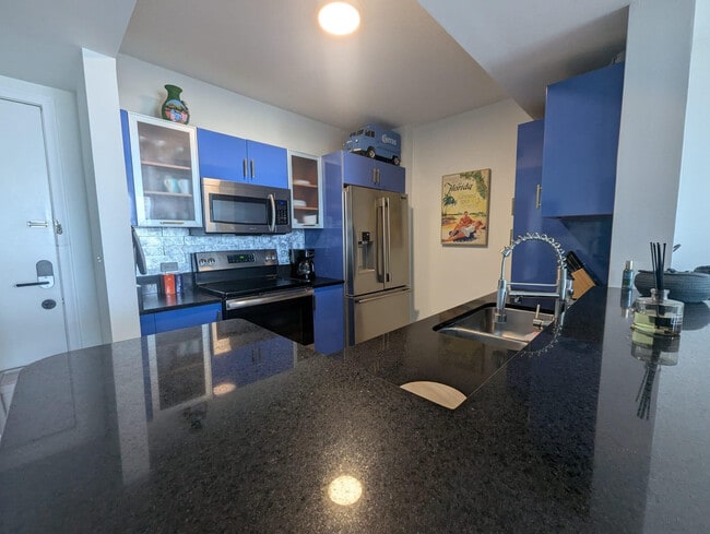 Building Photo - 18800 NE 29th Ave