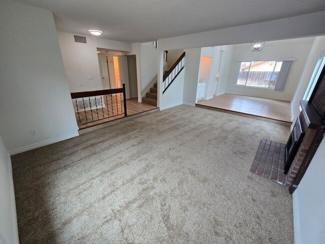 Building Photo - Rancho Penasquitos 2-story. 4 br., 3 ba.